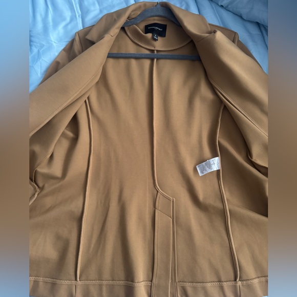 Banana Republic Factory Long and Lean
Ponte Blazer - NWOT - Picture 13 of 16